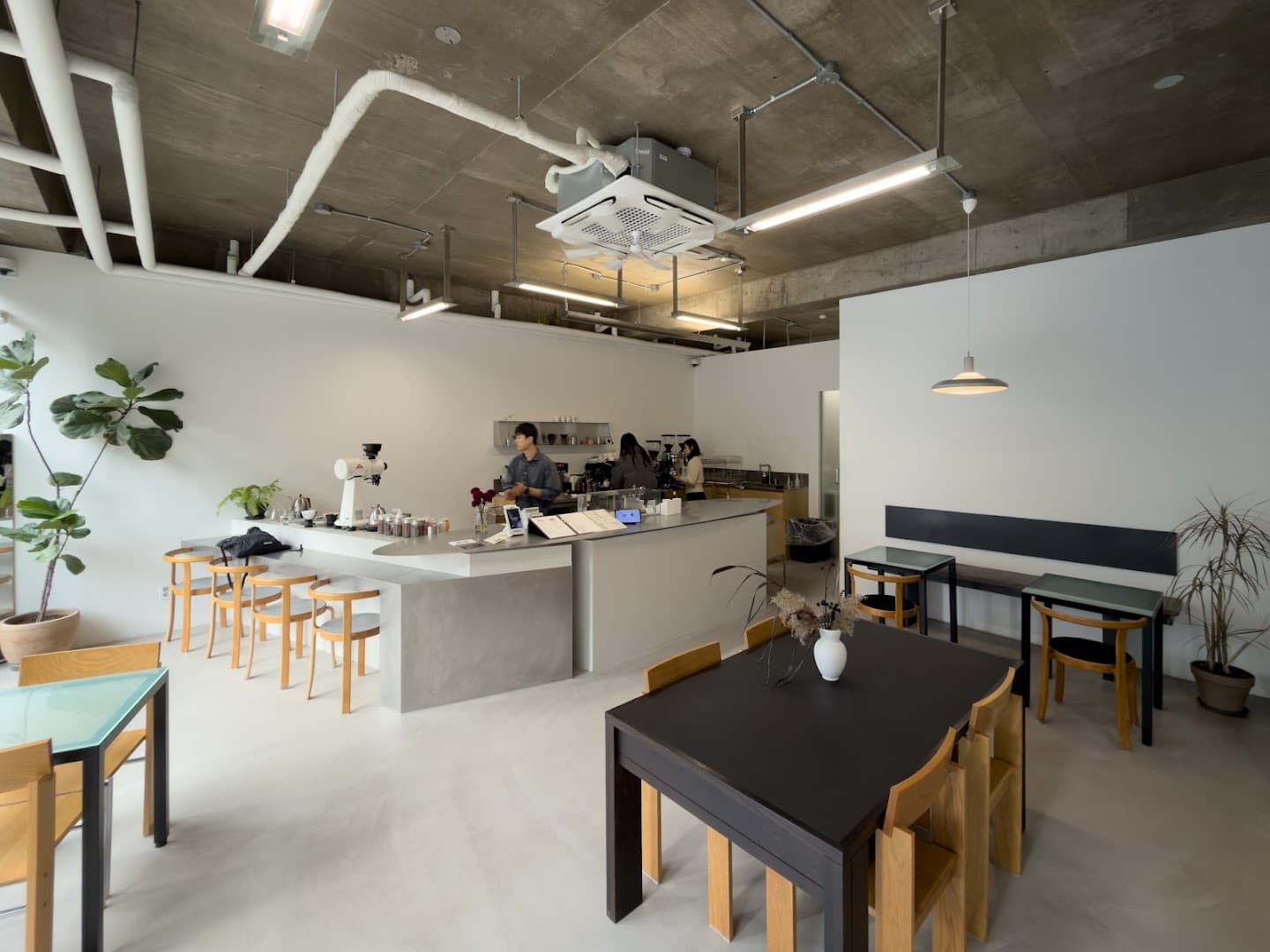 identity coffeelab - specialty coffee shop in Seoul