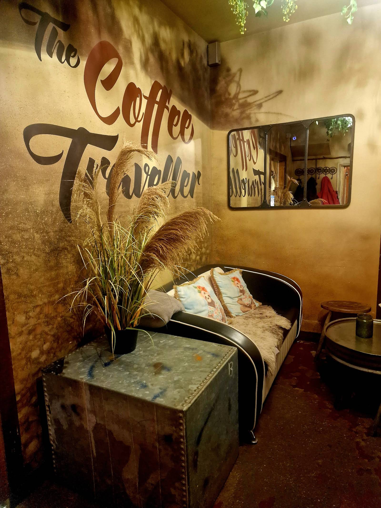 The Coffee Traveller specialty coffee shop in London - photo 9