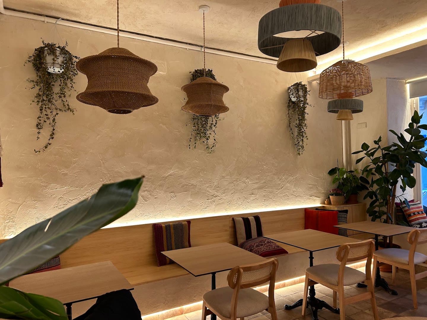 Nuna Coffee Shop - specialty coffee shop in Madrid