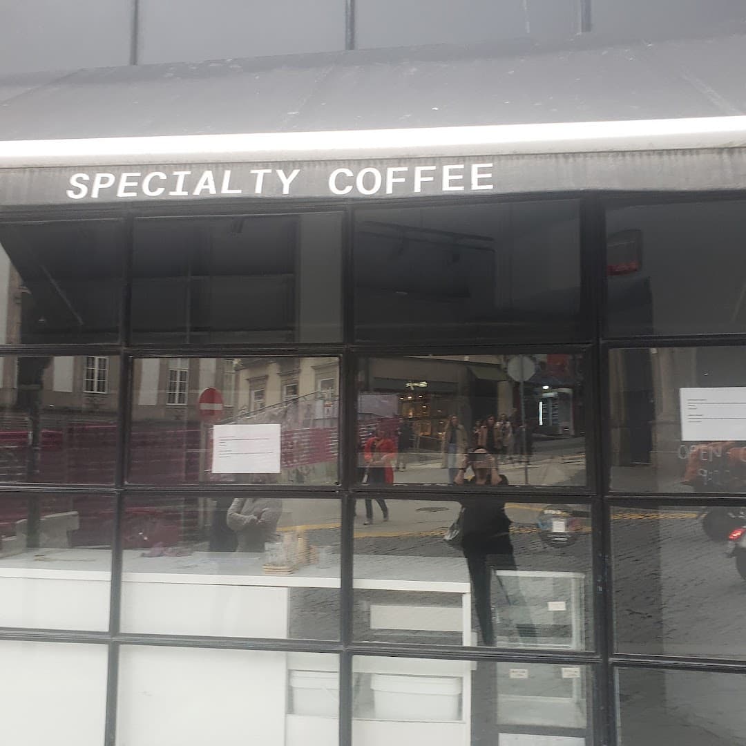 FÁBRICA COFFEE ROASTERS - TO-GO - specialty coffee shop in Porto