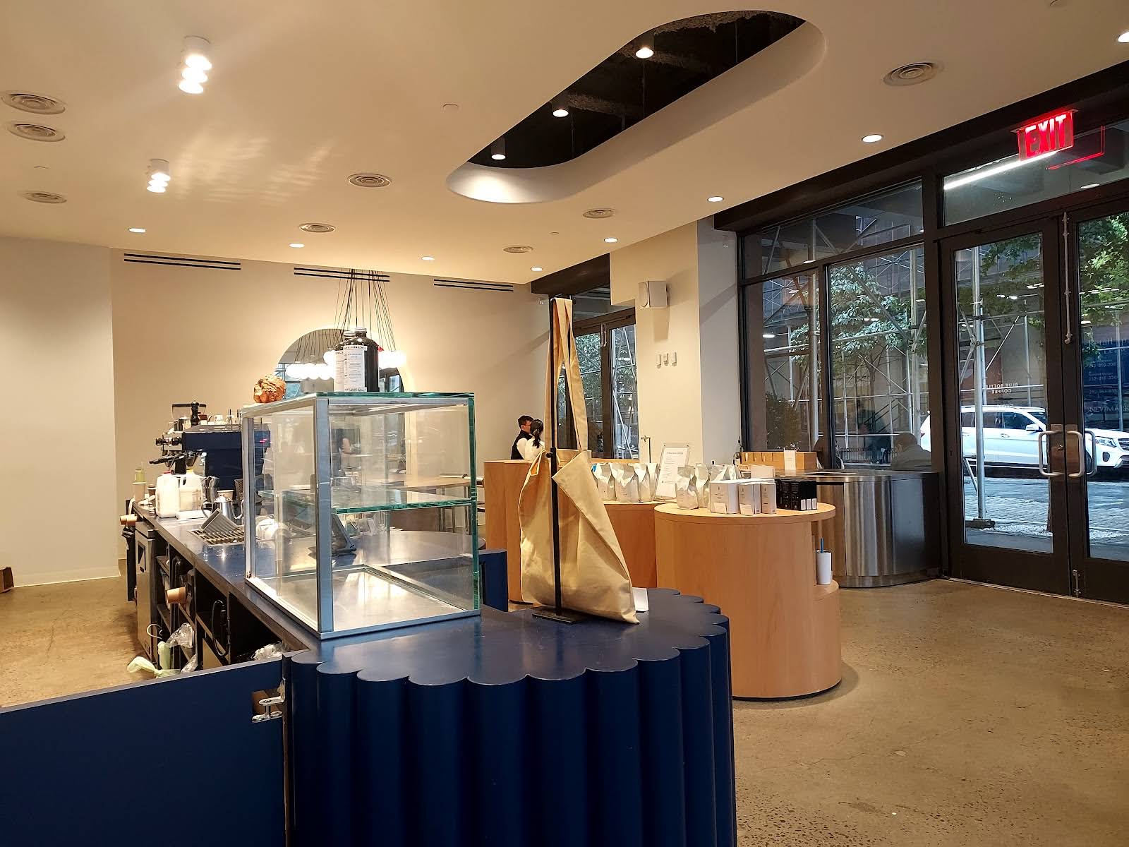 Blue Bottle Coffee specialty coffee shop in New York - photo 7