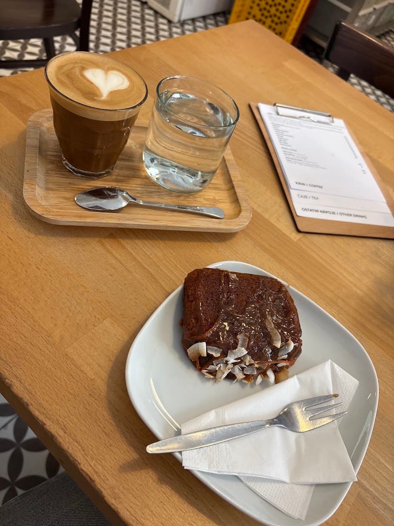 Coffee at mamacoffee Podolská, specialty coffee shop in Prague