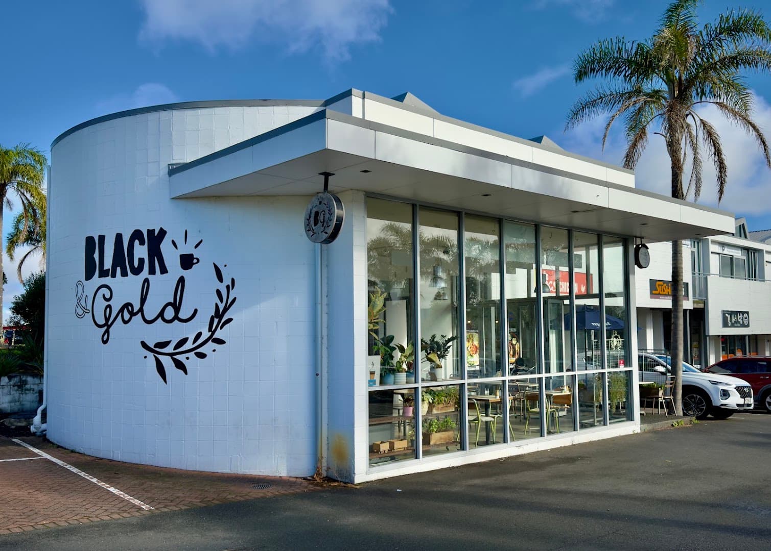Storefront of Black & Gold Coffee Eatery, specialty coffee shop in Auckland