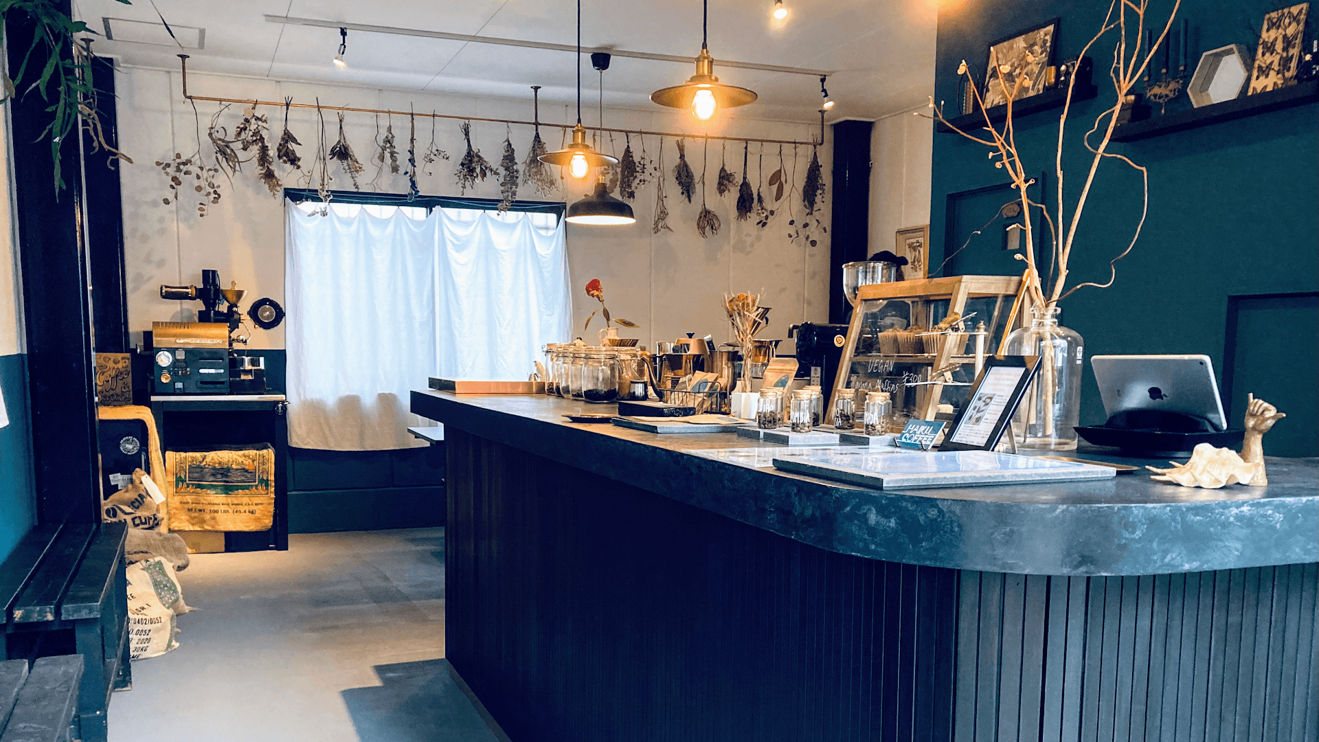 HAIKU COFFEE ROASTERS - specialty coffee shop in Osaka