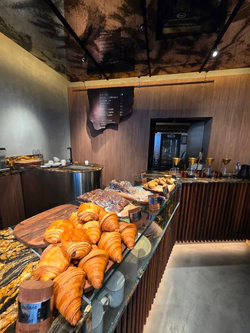 Braun Notes - specialty coffee shop in Paris