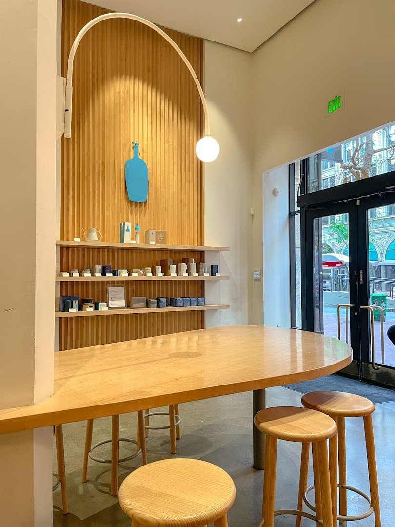 Blue Bottle Coffee - specialty coffee shop in Yerba Buena
