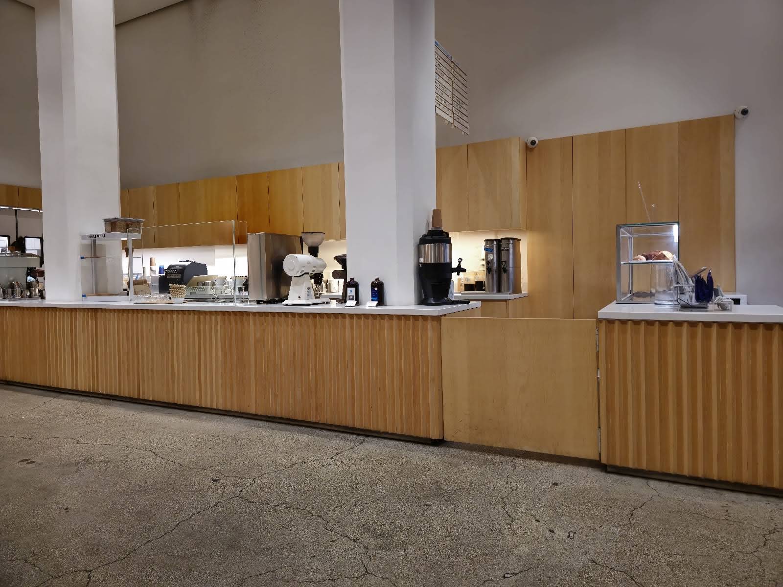 Blue Bottle Coffee specialty coffee shop in San Francisco - photo 4