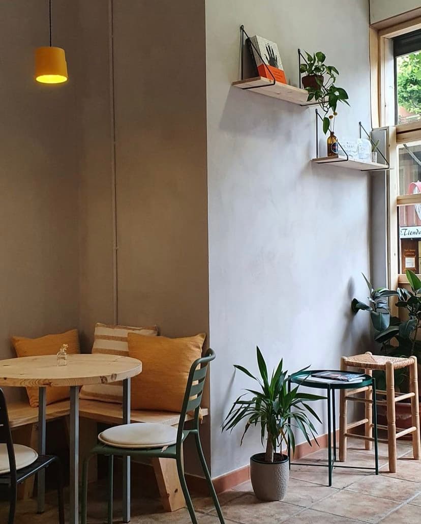Híbrid Cafè Restaurant - specialty coffee shop in Barcelona