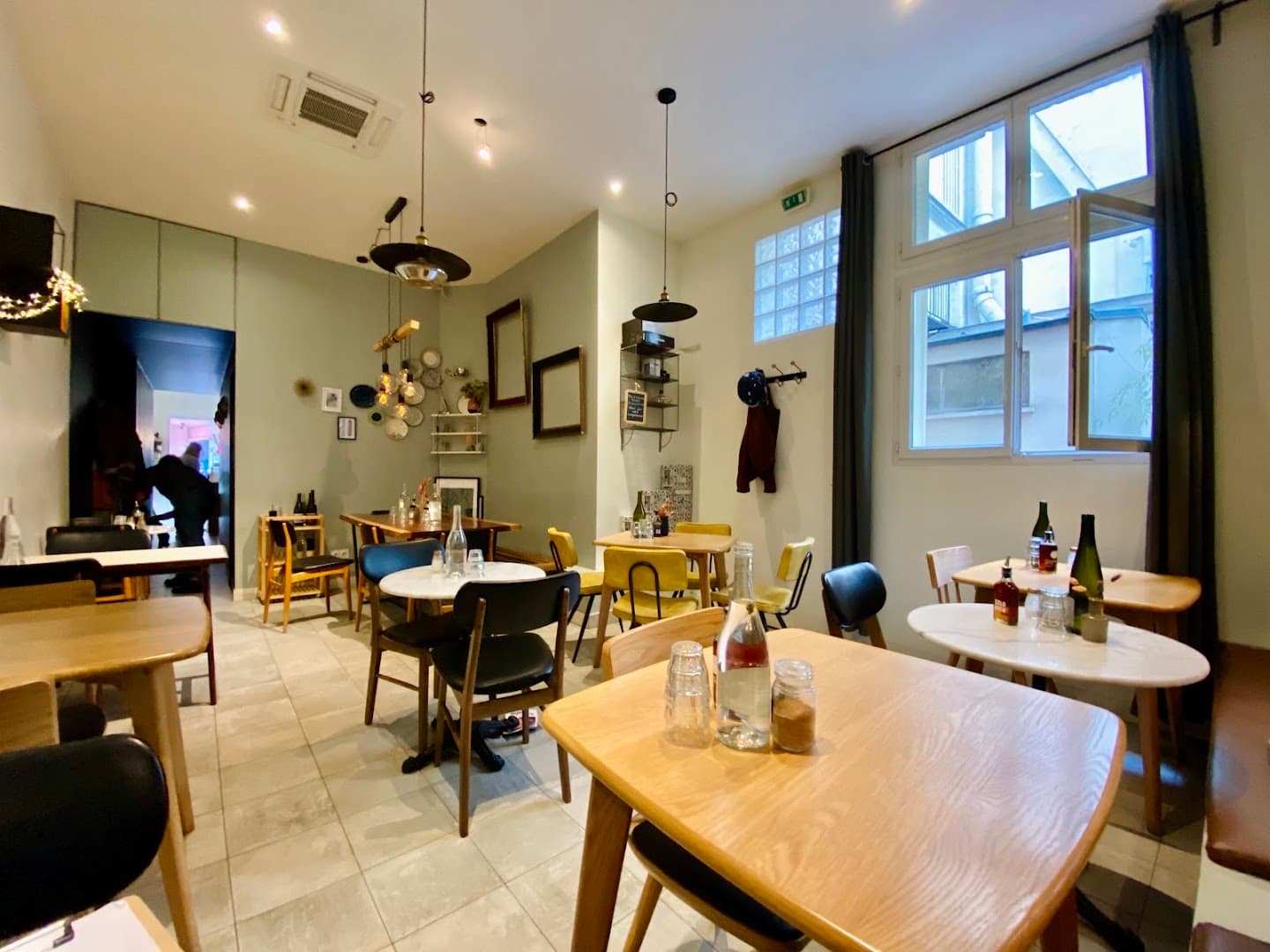 5 Pailles — specialty coffee in Paris