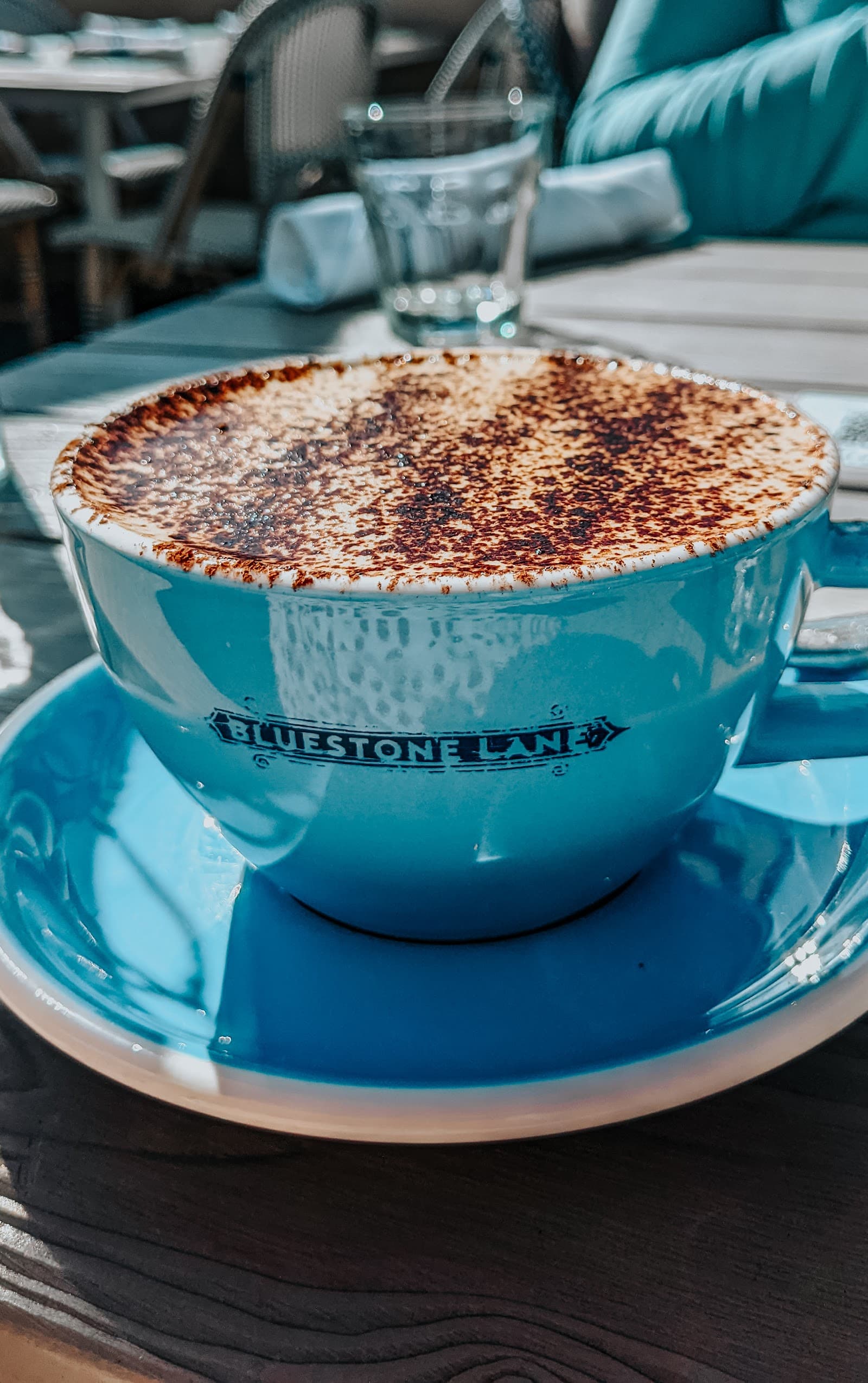 Bluestone Lane Manhattan Beach Café specialty coffee shop in Los Angeles - photo 4