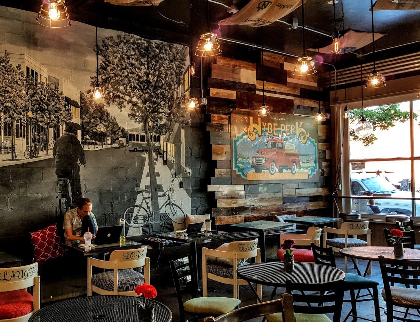 Hyde Perk Coffee House specialty coffee shop in Boise - photo 1