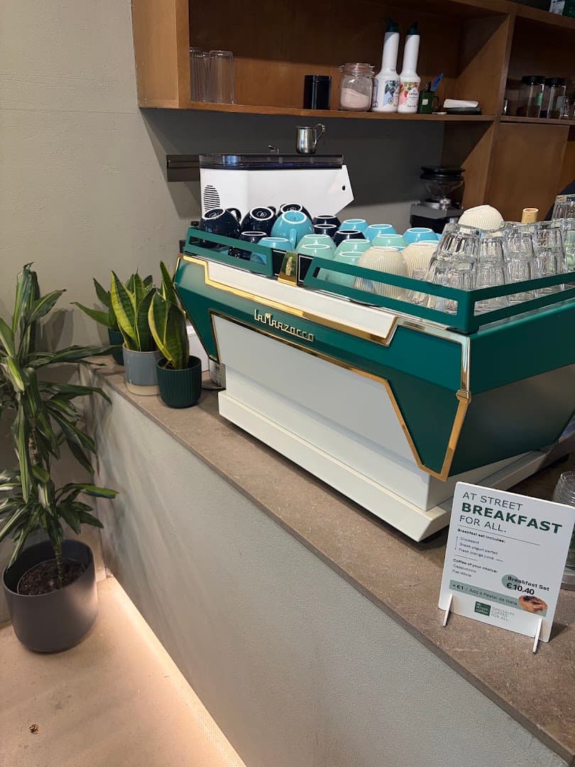 At Street.Coffee® - SPECIALTY COFFEE FOR ALL. - specialty coffee shop in Porto