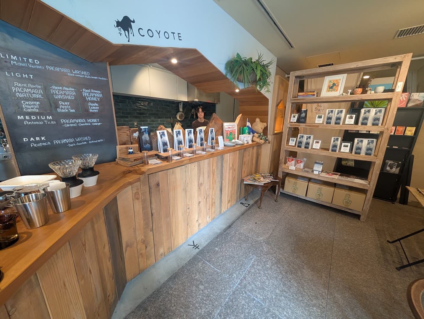 COYOTE the ordinary shop - specialty coffee shop in Kyoto