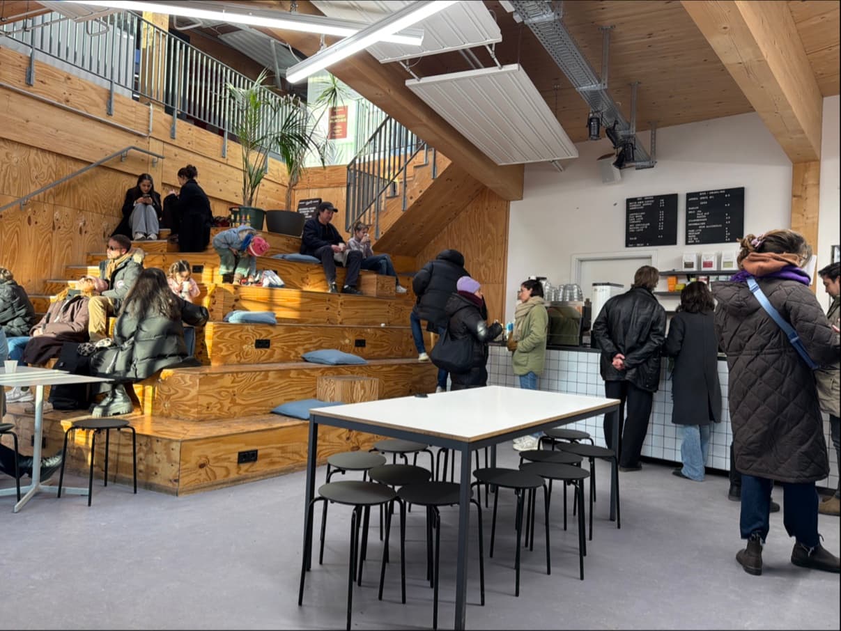 Jules | B-Part - specialty coffee shop in Bezirk Friedrichshain-Kreuzberg