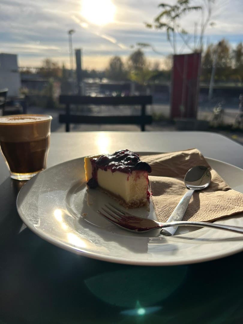 Jules | B-Part - specialty coffee shop in Bezirk Friedrichshain-Kreuzberg