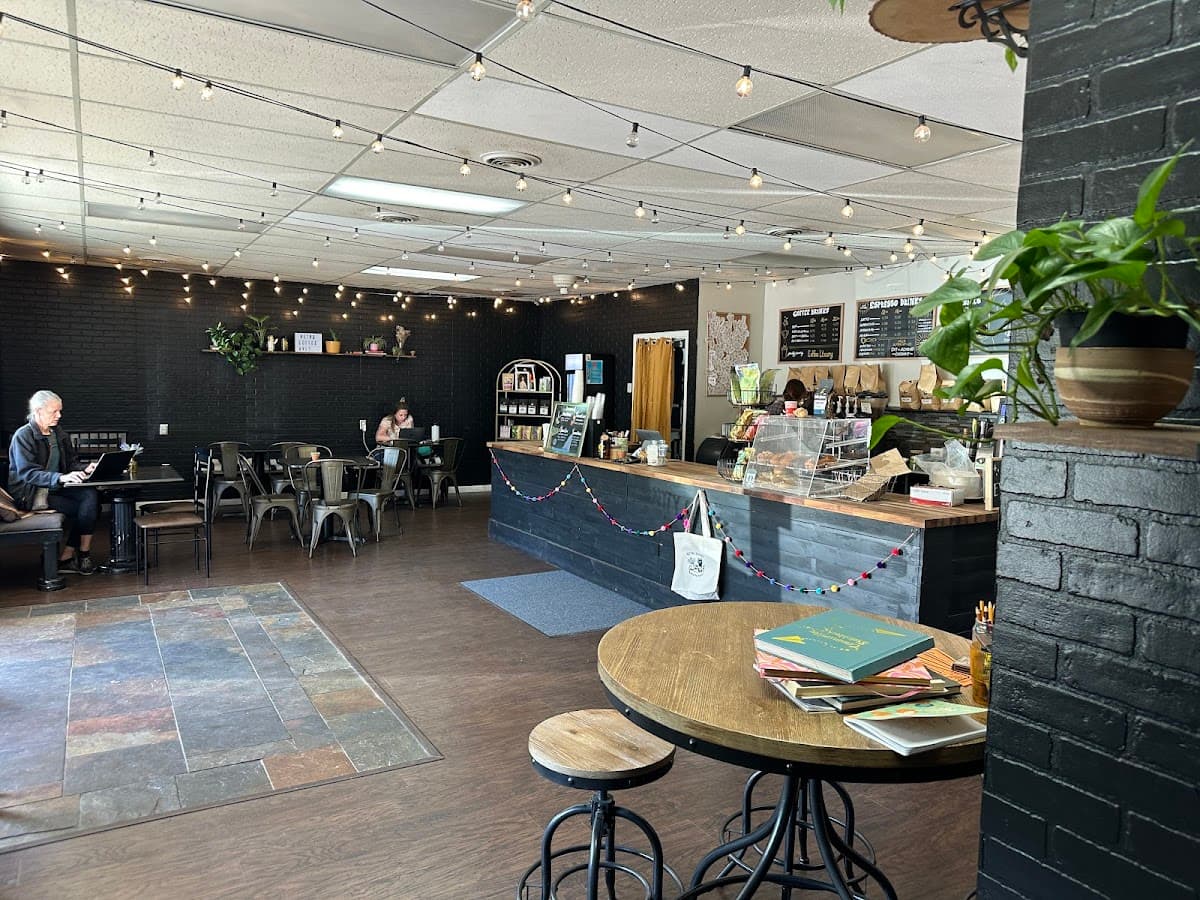 Retro Coffee - specialty coffee shop in Sweeten Creek