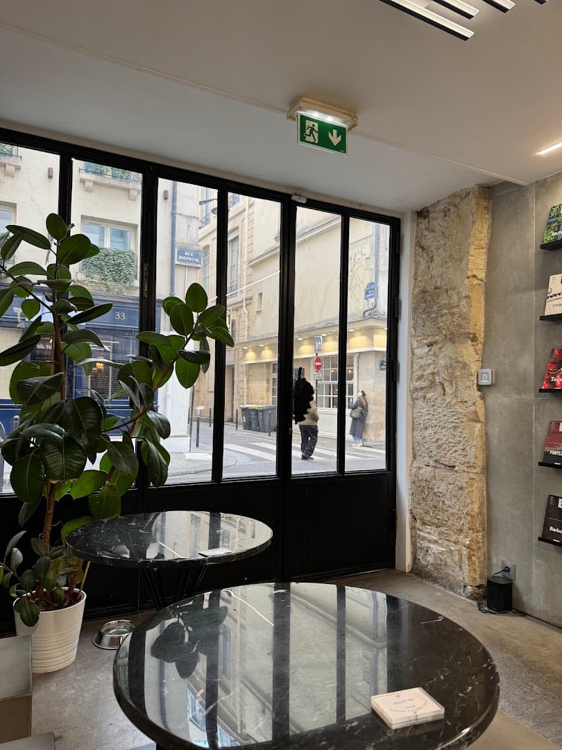 Bonjour Jacob - specialty coffee shop in Paris