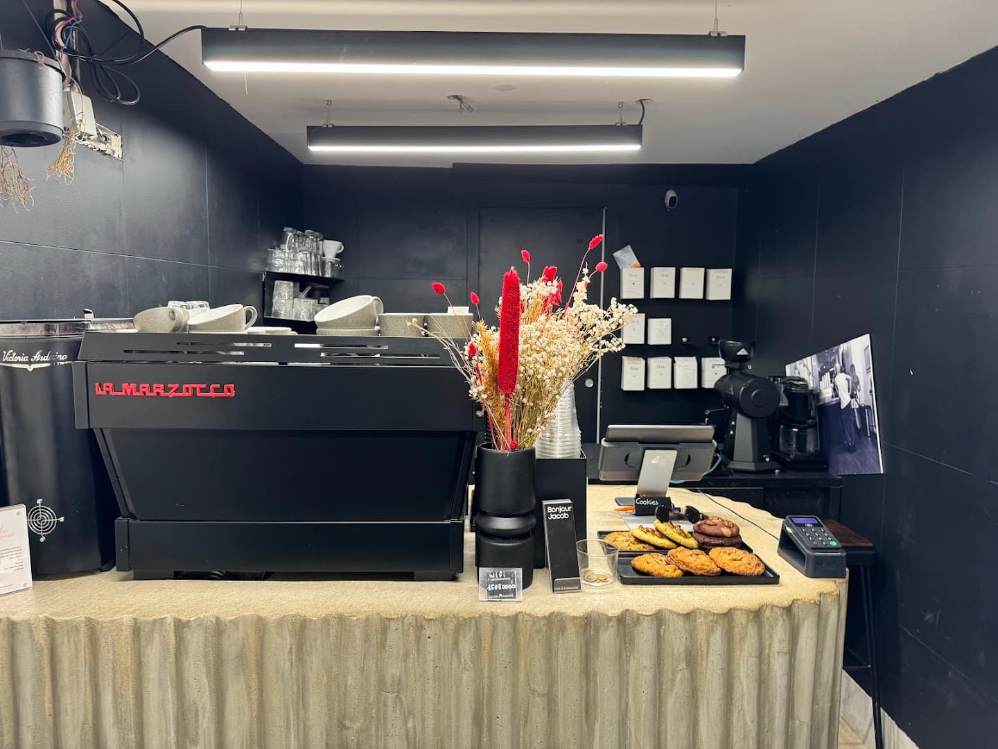 Bonjour Jacob - specialty coffee shop in Paris