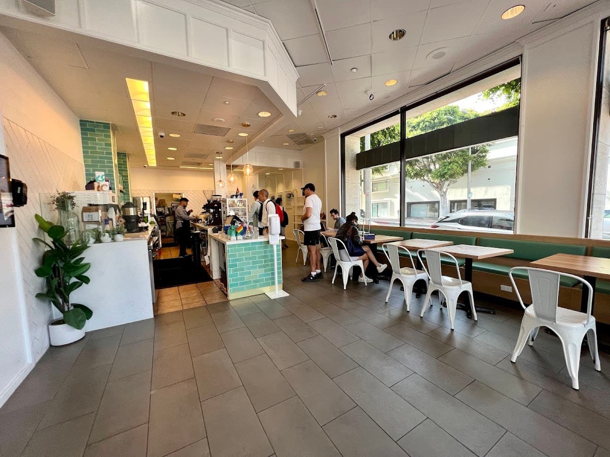 Bluestone Lane Westwood Coffee Shop specialty coffee shop in Los Angeles - photo 6