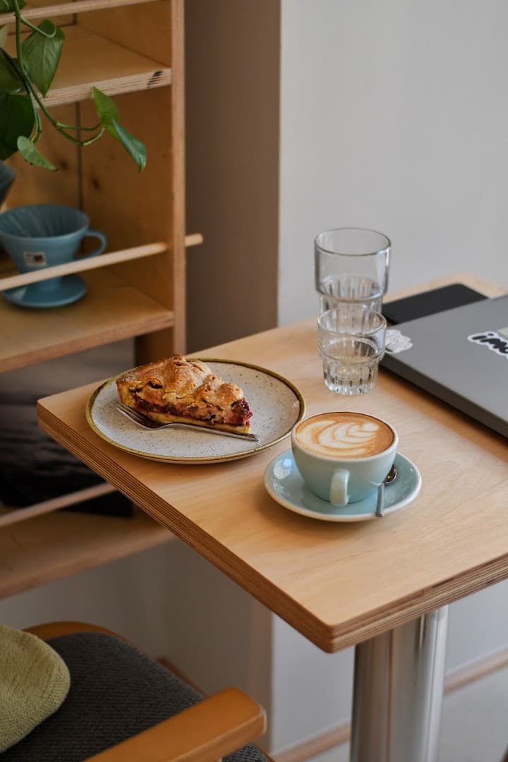 Coffee at Coffeedesk Kawiarnia Wilcza, specialty coffee shop in Warsaw