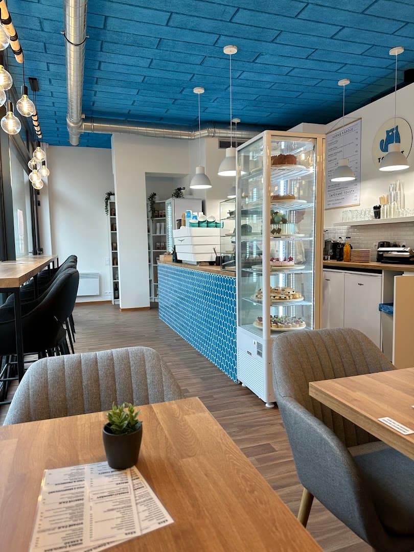 Tomcat coffee Košíře - specialty coffee shop in Prague
