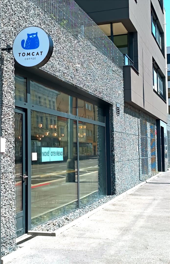 Storefront of Tomcat coffee Košíře, specialty coffee shop in Prague