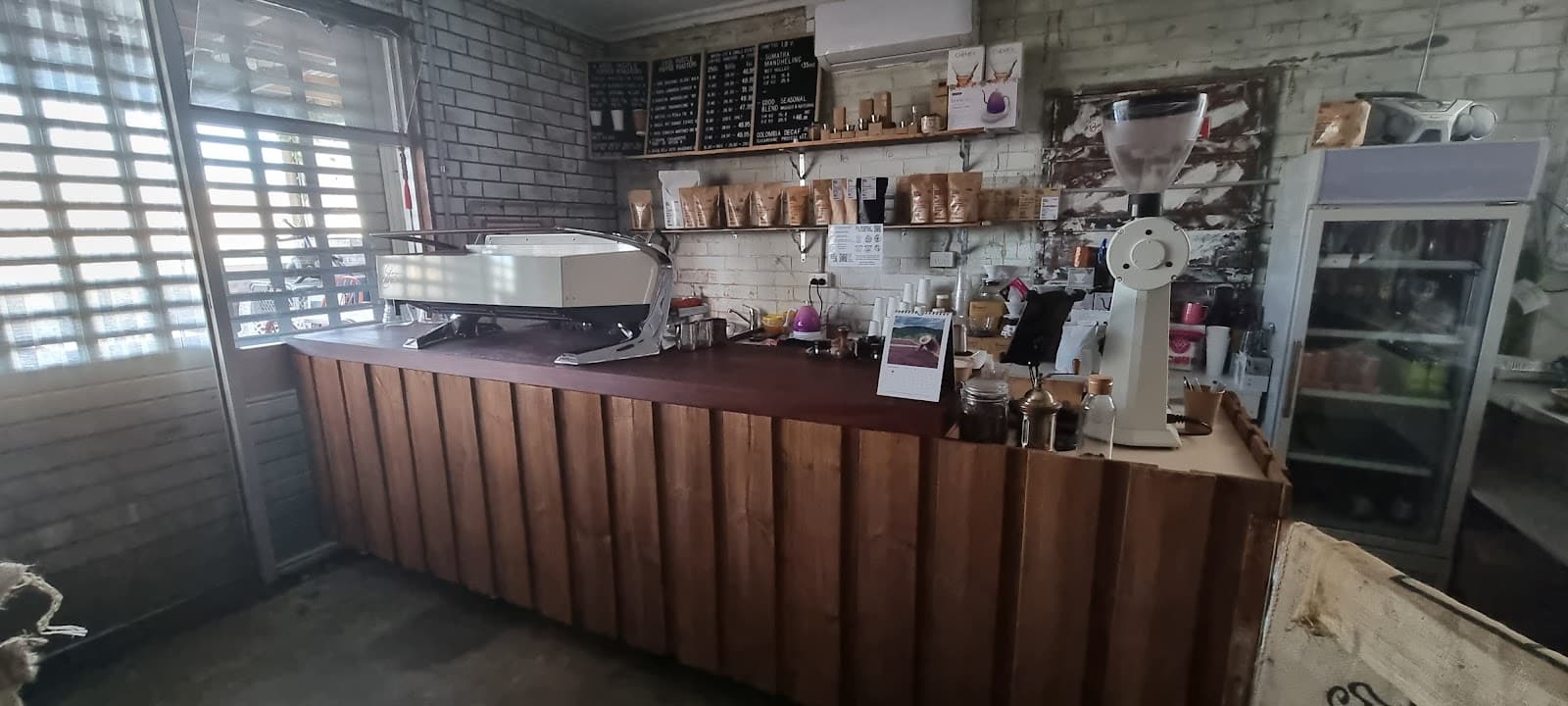 Good Hustle Coffee Roasters - specialty coffee shop in Bonbeach