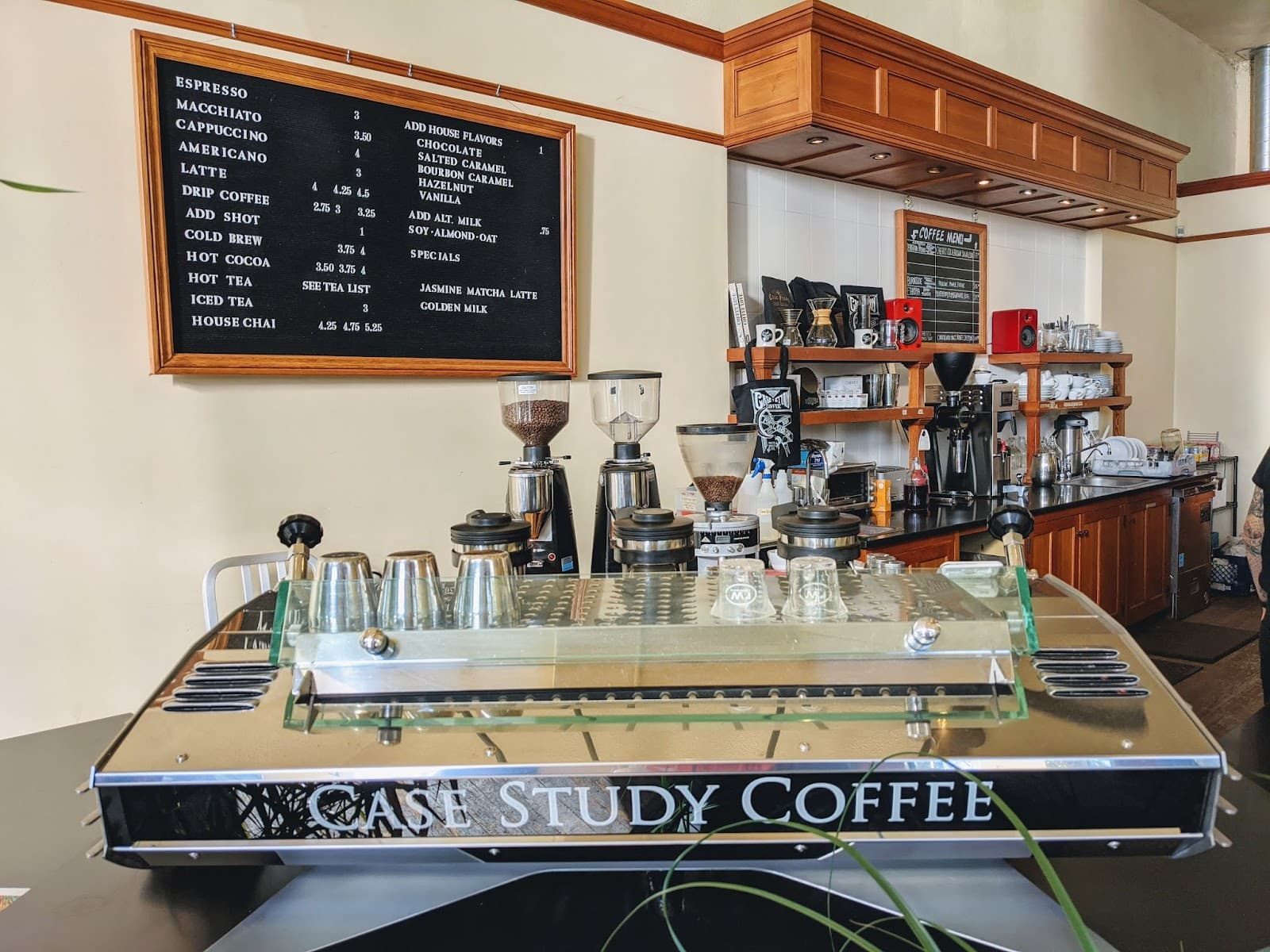 Case Study Coffee Roasters - specialty coffee shop in Rose City Park