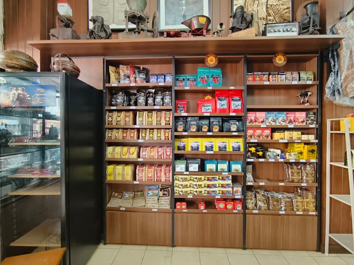 Bhineka Djaja (Kopi Bali) - specialty coffee shop in Bali