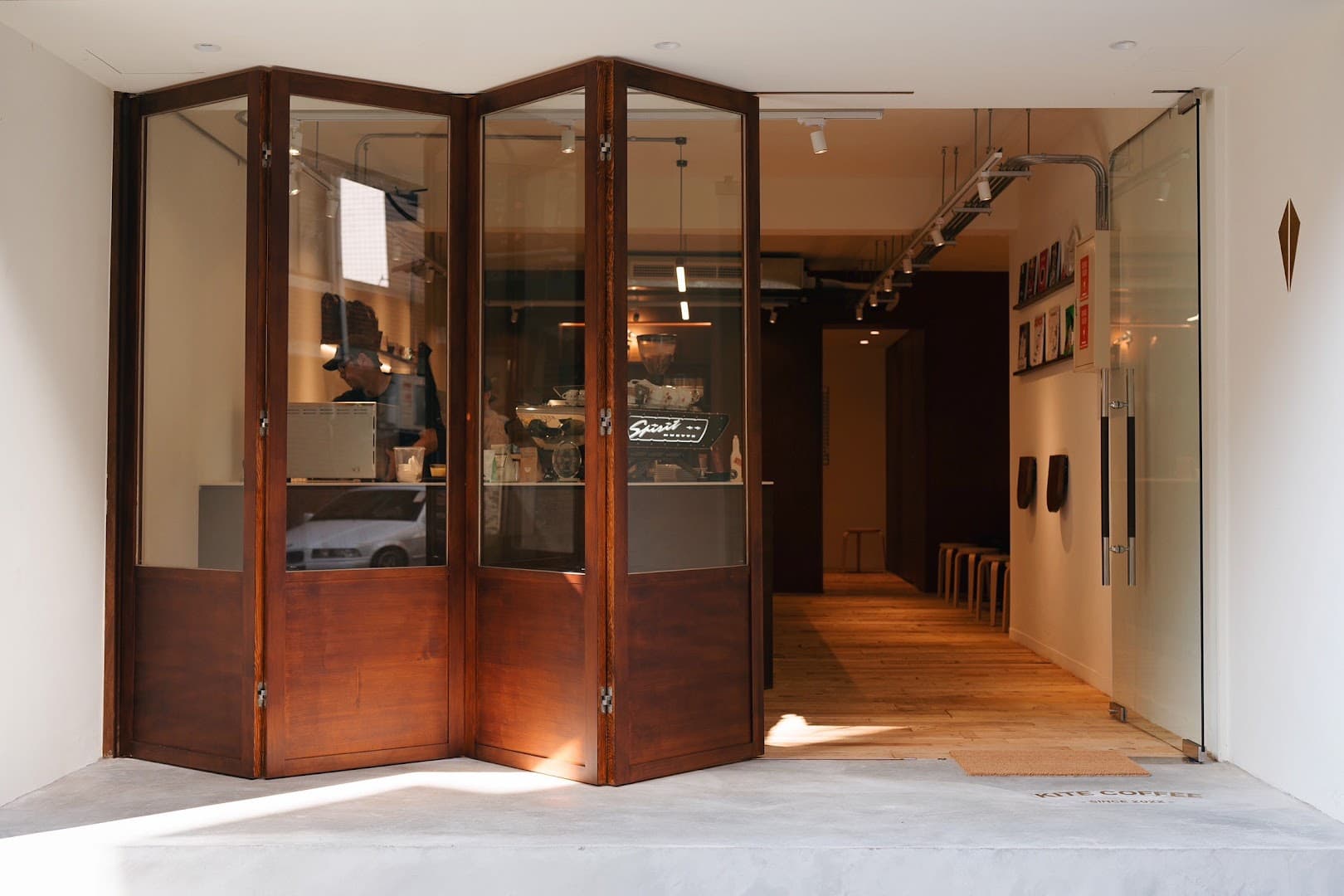 KITE COFFEE - specialty coffee shop in Da'an