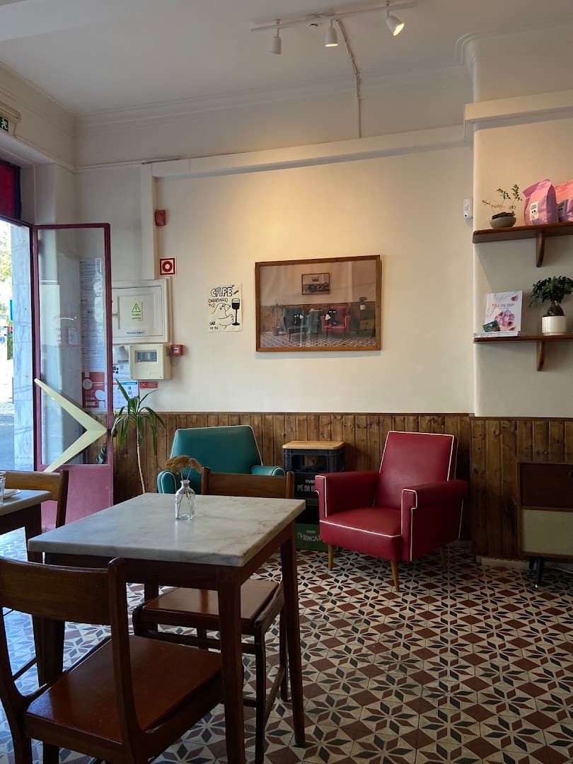Double Trouble Specialty Coffee Campo de Ourique - specialty coffee shop in Lisbon