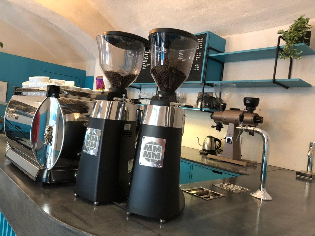 kaffeefabrik mariahilf - specialty coffee shop in Vienna