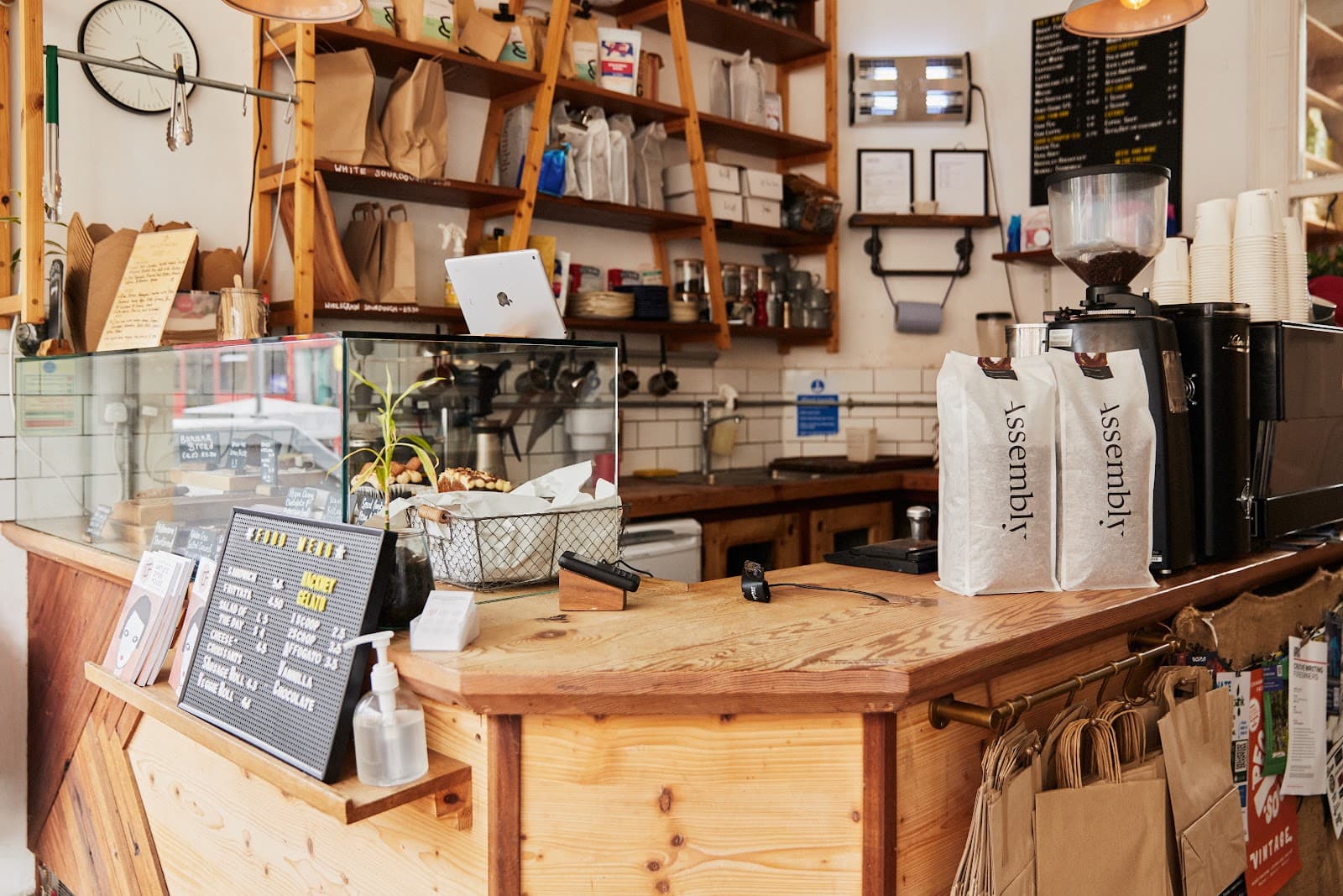Lumberjack Cafe specialty coffee shop in London - photo 9
