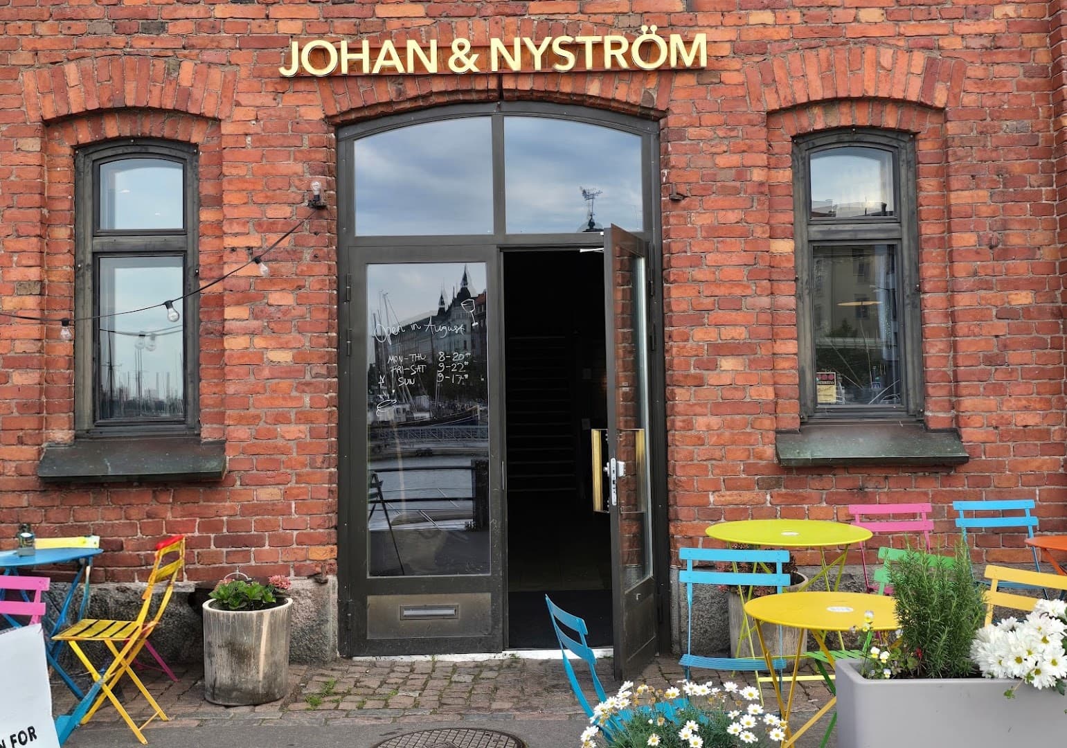 Storefront of Johan & Nyström - Kanavaranta, specialty coffee shop in Helsinki