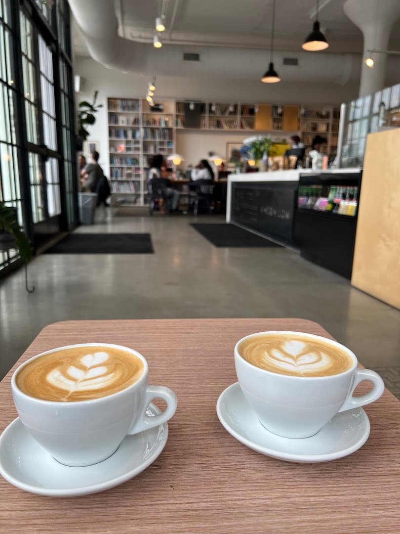 High Low - specialty coffee shop in St. Louis