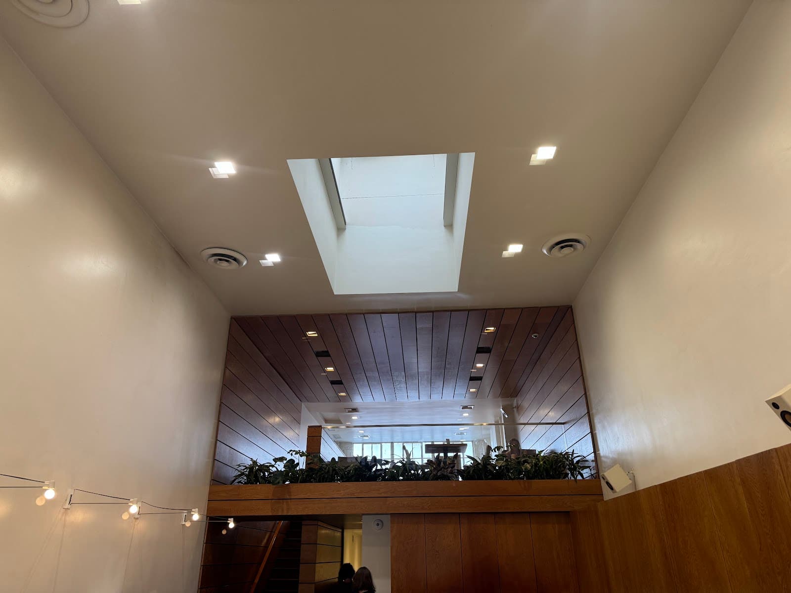 Blue Bottle Coffee specialty coffee shop in Los Angeles - photo 7