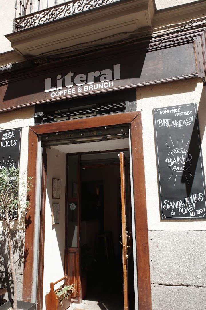Literal Coffee - specialty coffee shop in Madrid