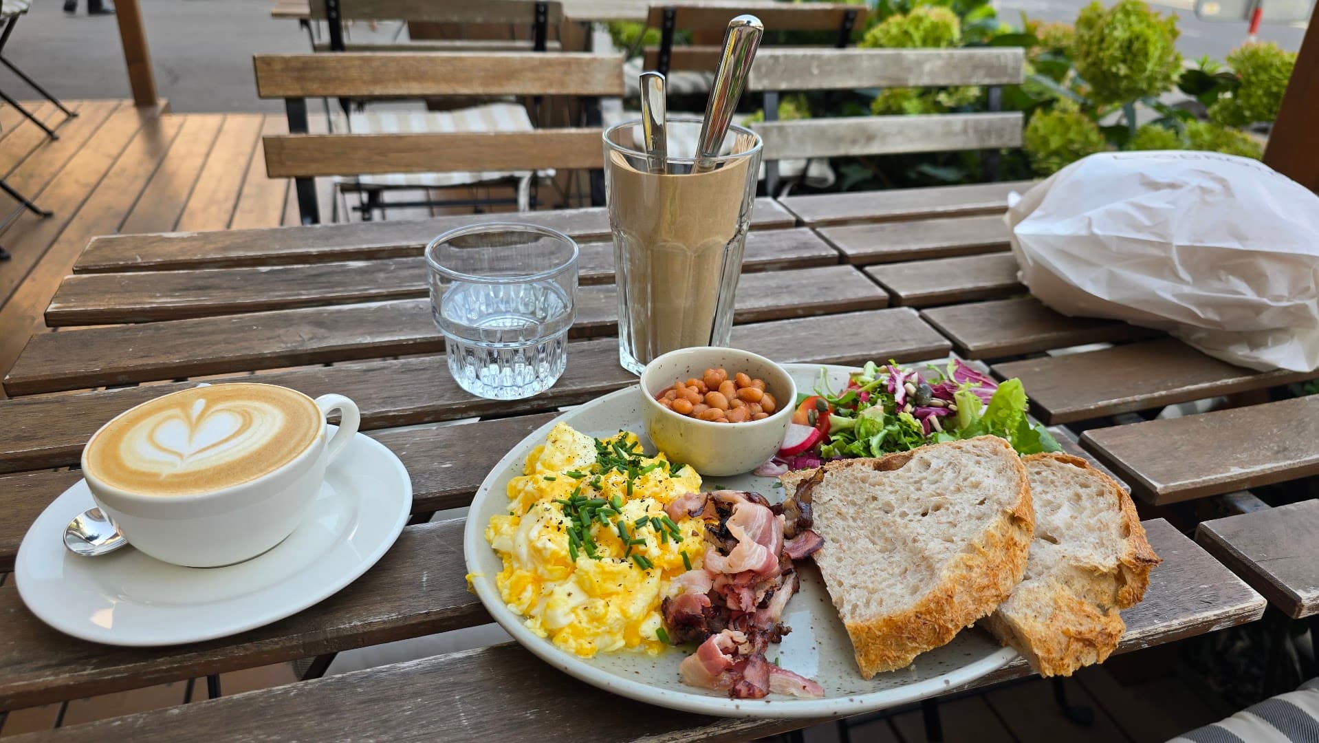 Dobrotéka Žižkov - specialty coffee shop in Prague