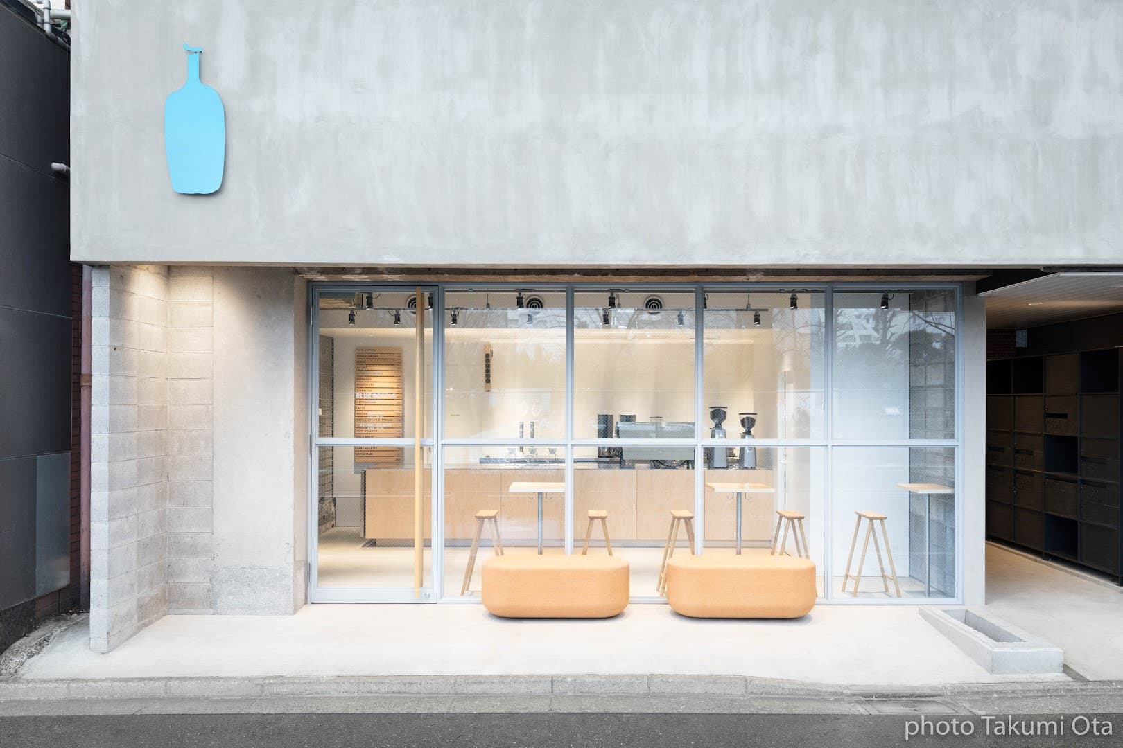 Blue Bottle Coffee Ikebukuro specialty coffee shop in Tokyo - photo 3