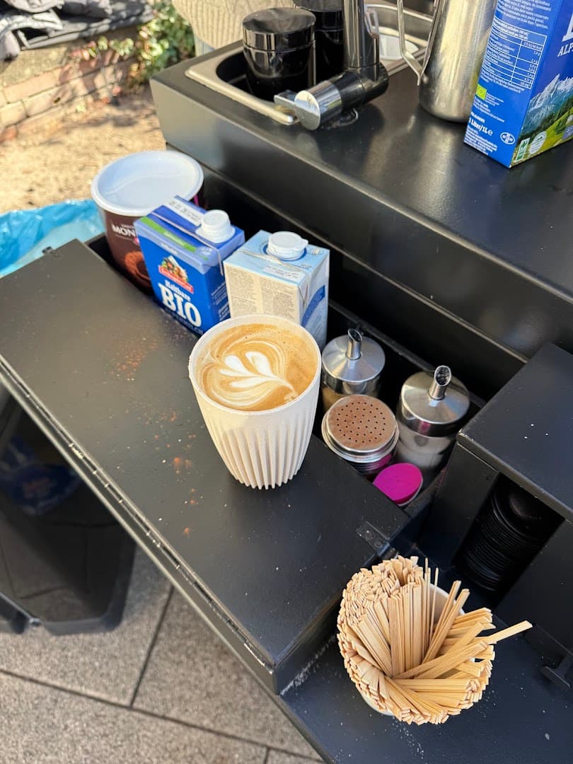 Kaffeerad - specialty coffee shop in Mitte