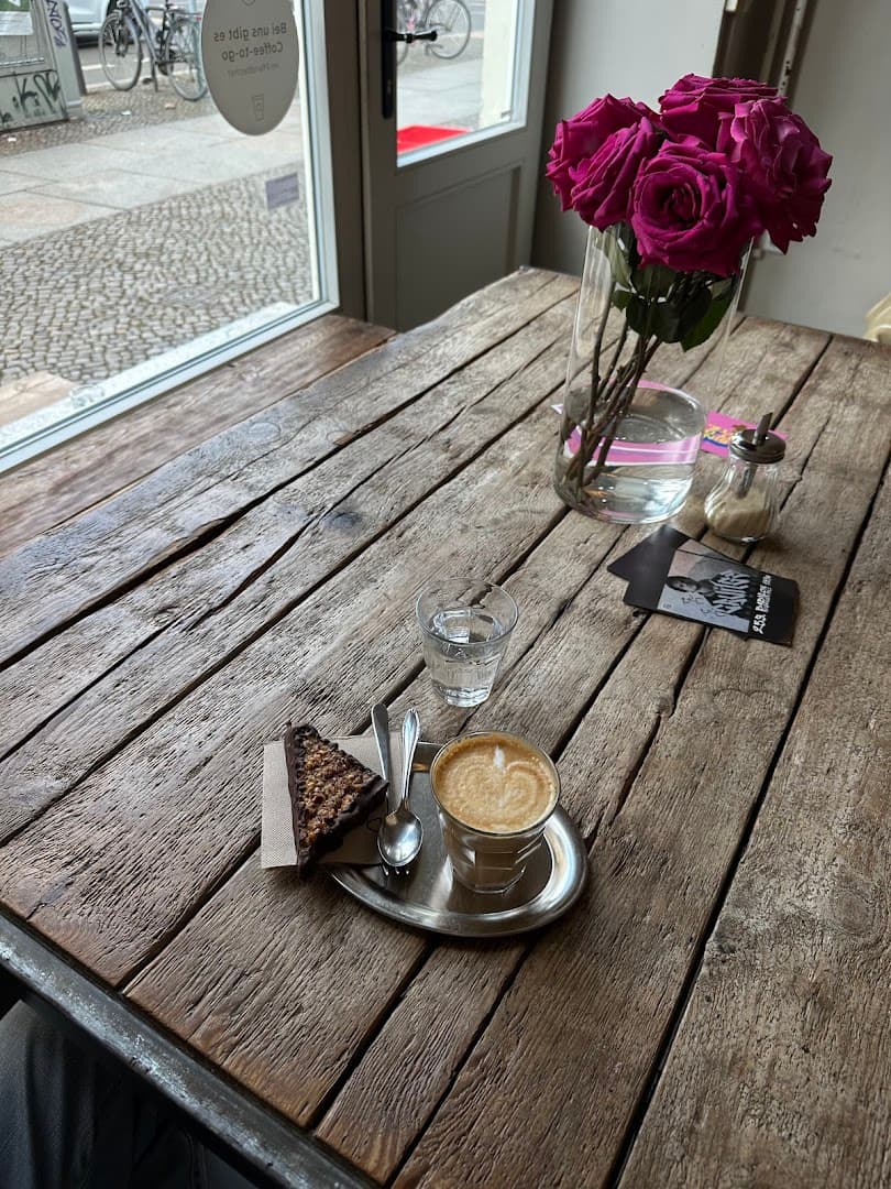 FRIEDL Rösterei & Kekse specialty coffee shop in Berlin - photo 8