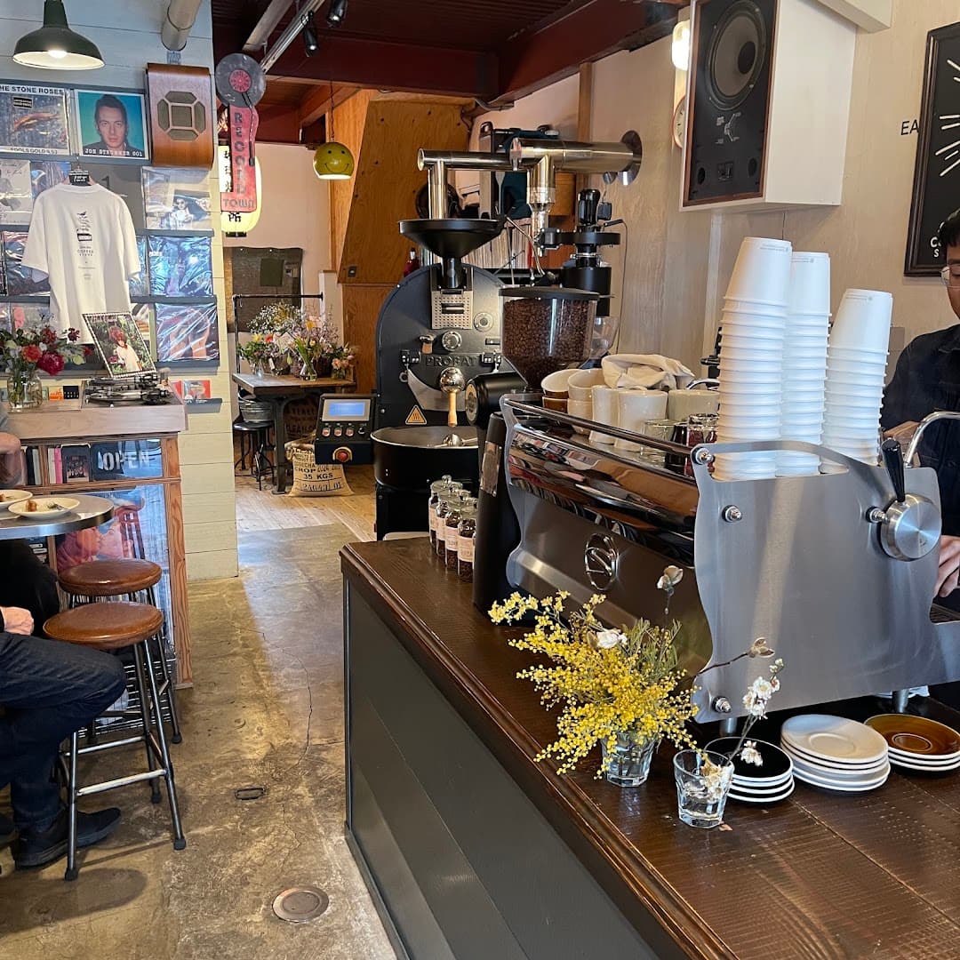 Little Nap Coffee Roasters - specialty coffee shop in Tomigaya
