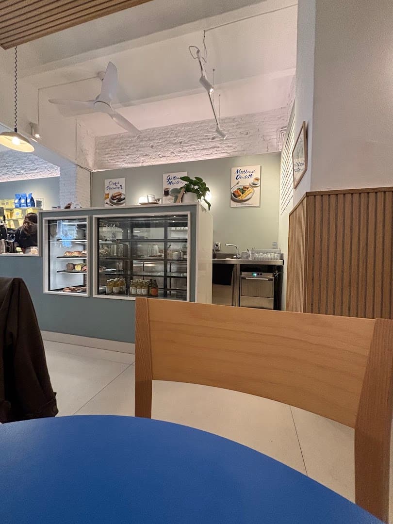 SlowMov - specialty coffee shop in Gràcia