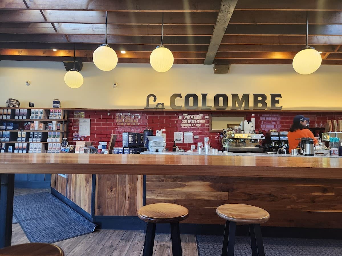 La Colombe Coffee Workshop - specialty coffee shop in West Town