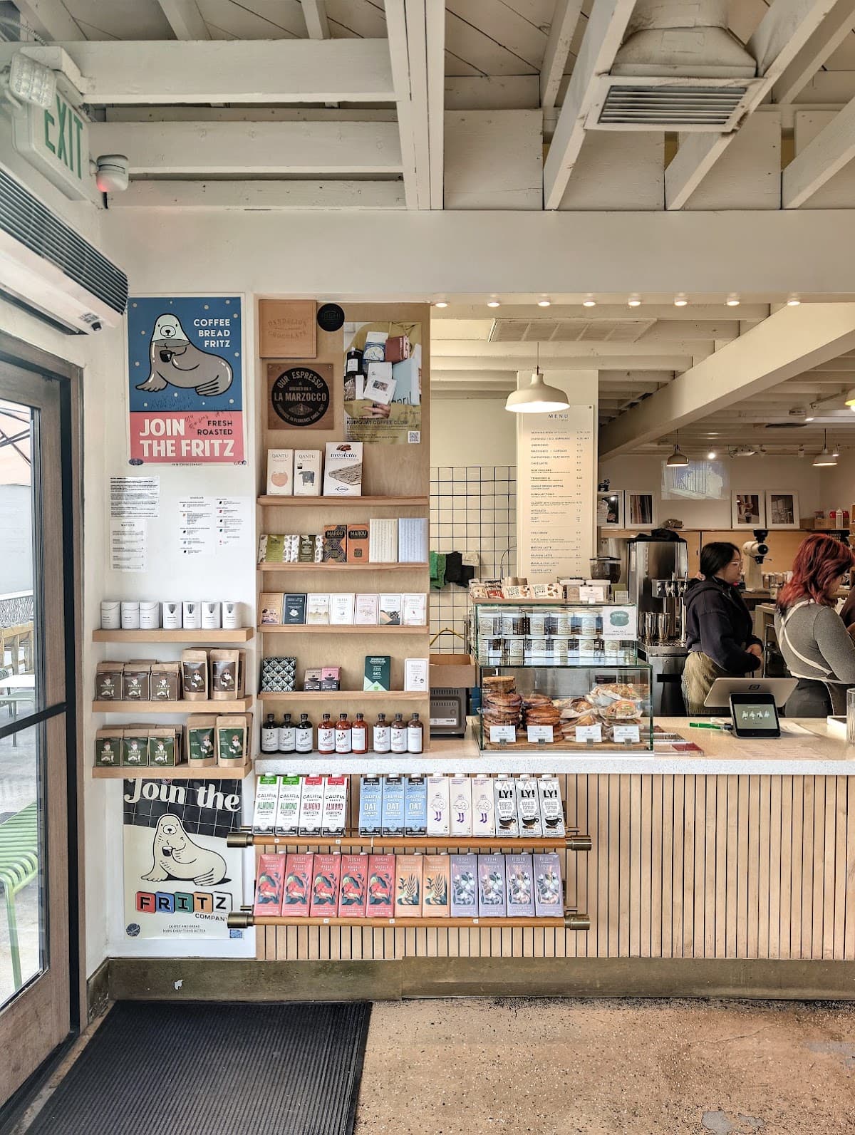 Kumquat Coffee HLP specialty coffee shop in Los Angeles - photo 6
