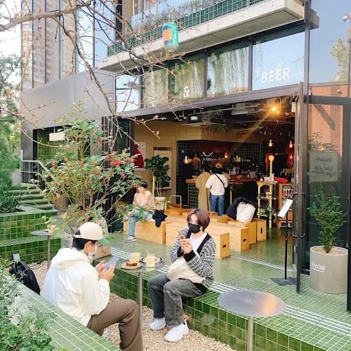About Life Coffee Brewers (Shibuya 1-Chome) - specialty coffee shop in Shibuya 1-Chome