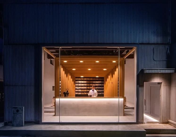 Koffee Mameya (Kakeru) - specialty coffee shop in Tokyo