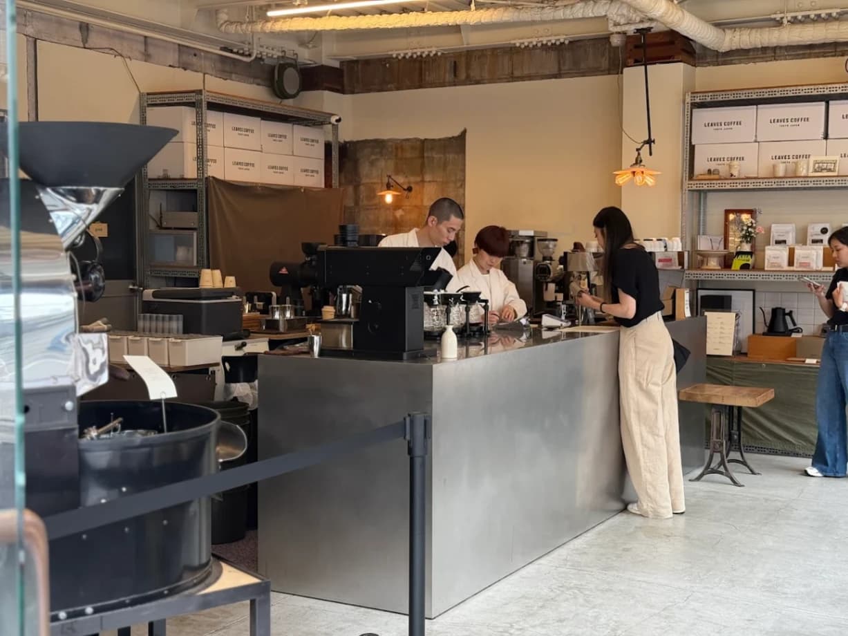 Leaves Coffee Roasters - specialty coffee shop in Tokyo