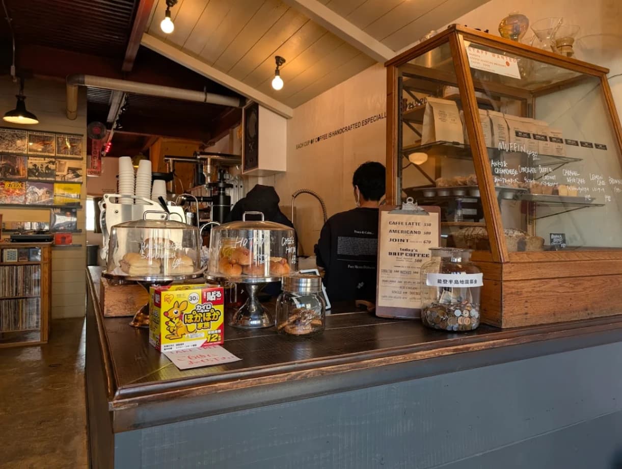 Little Nap Coffee Roasters - specialty coffee shop in Tokyo