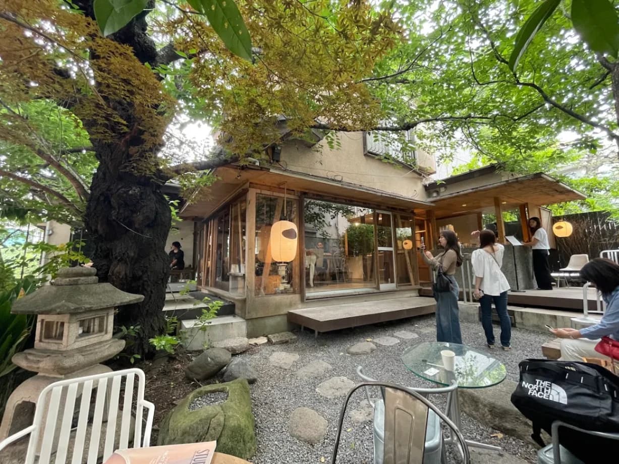 Nadoya no Katte - specialty coffee shop in Tokyo